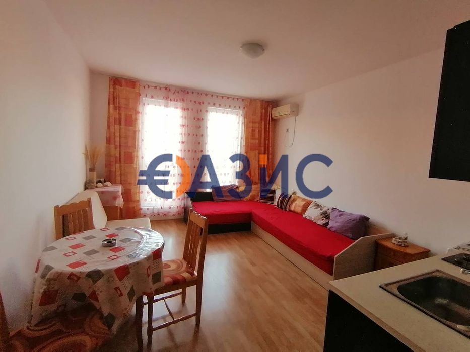 Продава се Едностаен апартамент в к.к. Слънчев бряг - 30 кв.м за 585 €/кв.м - Снимка #1