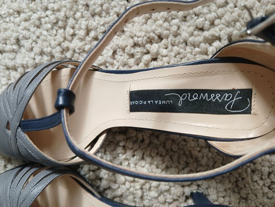 Pantofi Password Lumea La Picioare