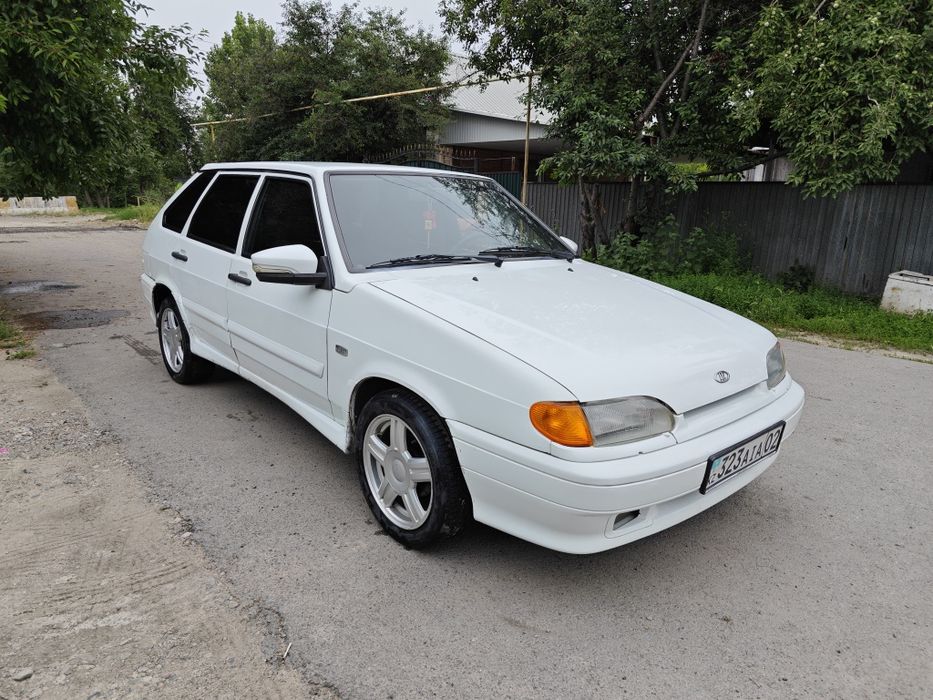 Продам машину Lada 2114