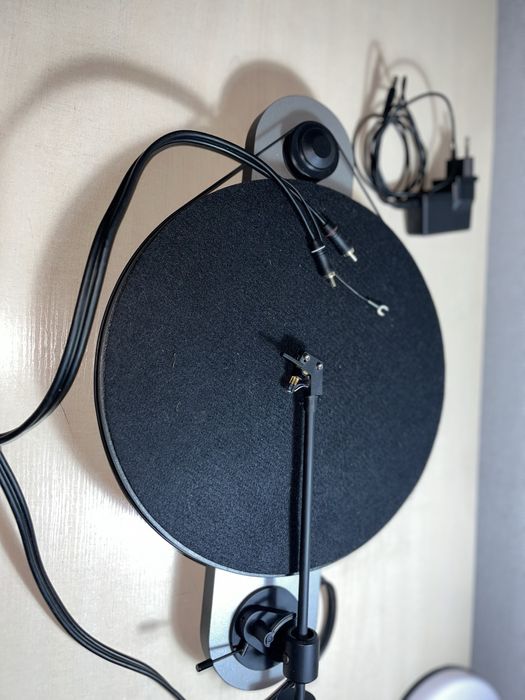 Виниловый проигрыватель Pro-Ject