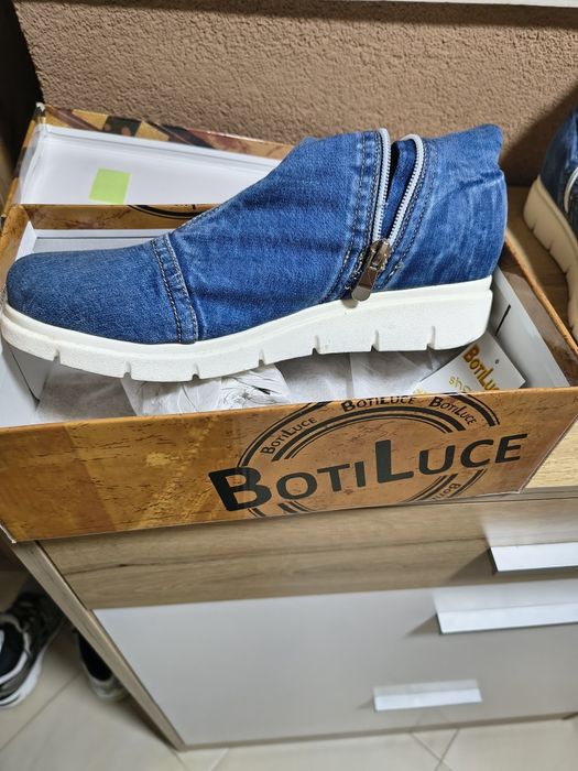 Дънкови боти нови