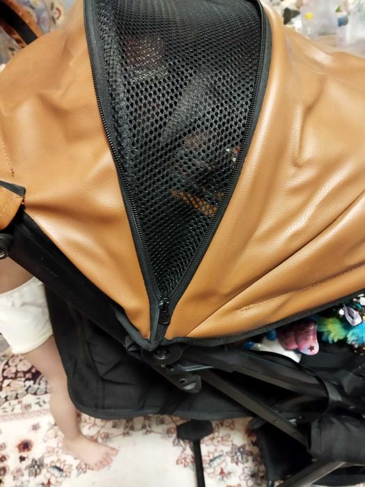 Продам коляску кожаная