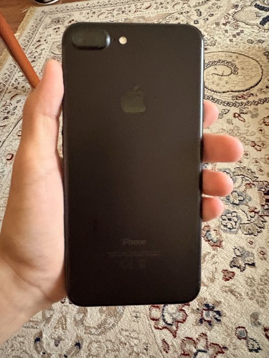 Продам Iphone 7 plus