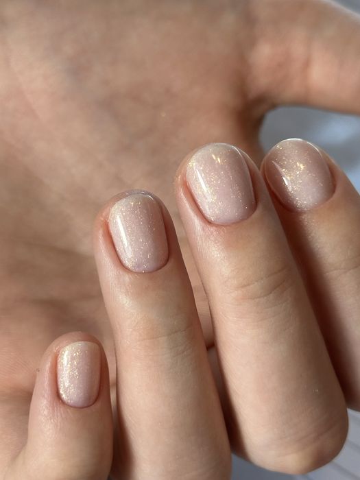 Маникюр с покрытием от 3000тг