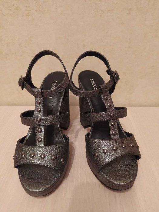 разгрузка гардероба обувь