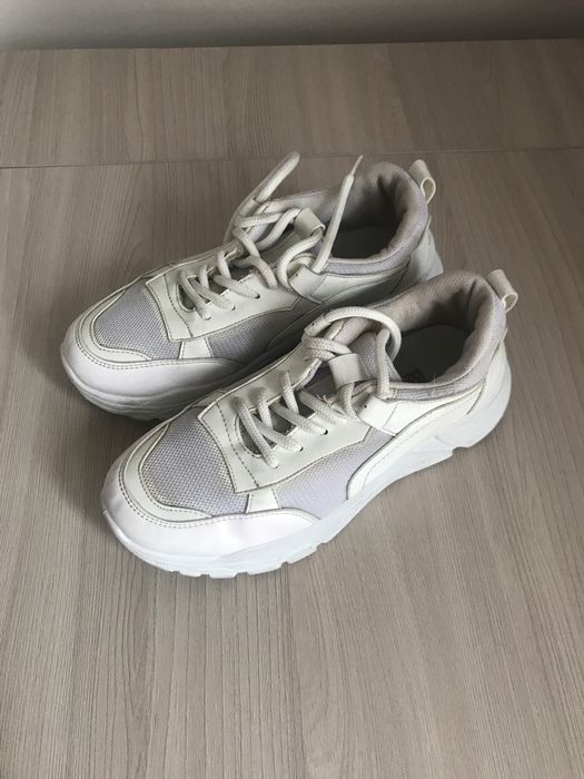 Кроссовки Butigo 36 размер ,  одевала 2  раза