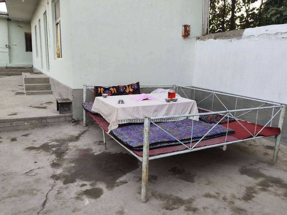 Ховли уй срочно сотилади
