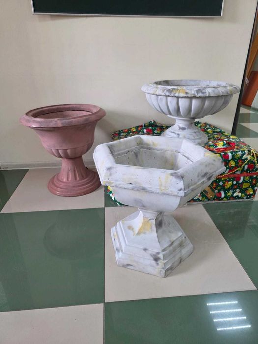 Вазоны разной формы и цвета