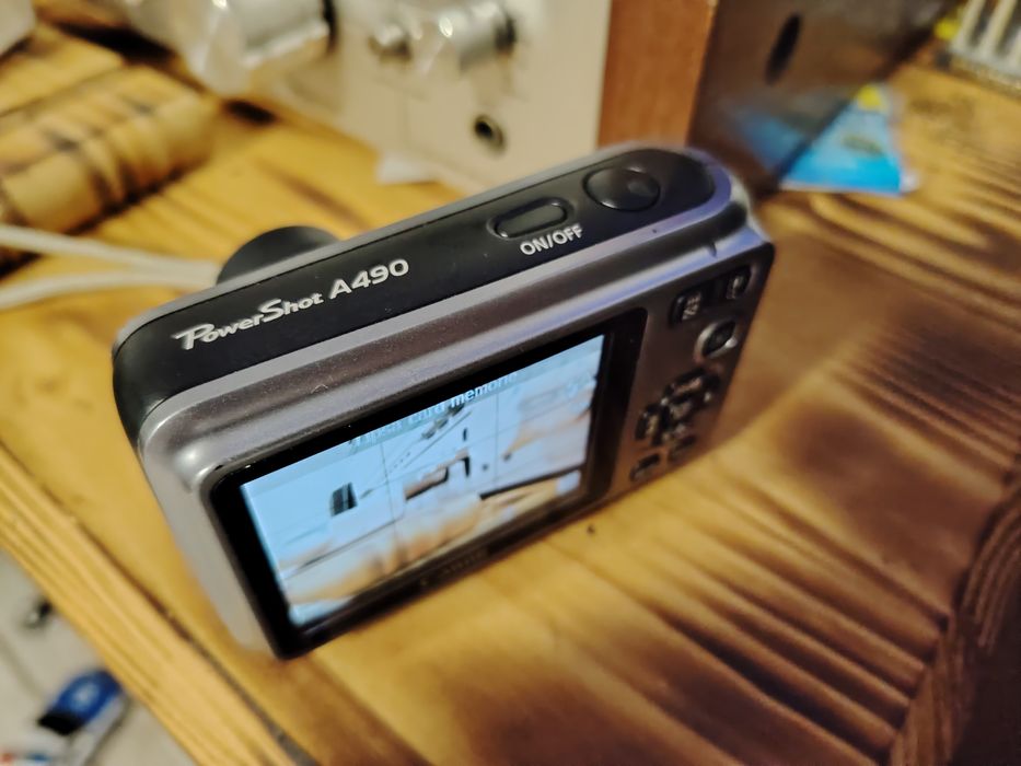 Aparat foto Canon A490