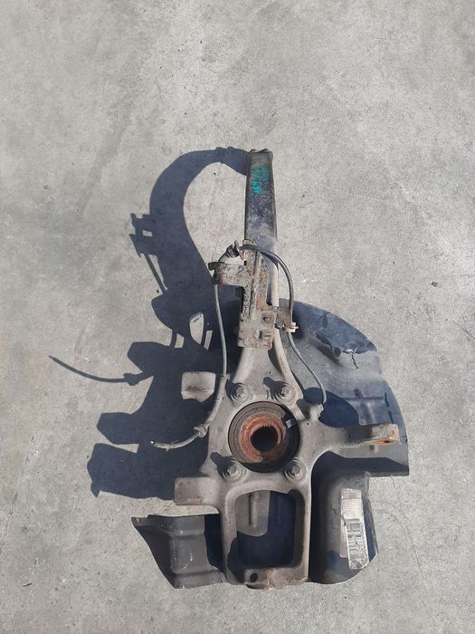 fuzeta dreapta fata alfa romeo 159 1.9 jtd