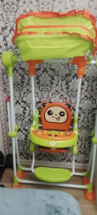 Продам качелю детскую