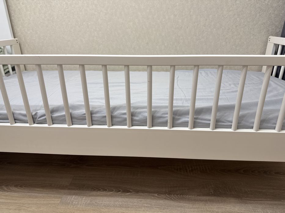 Продам Икеа кровать