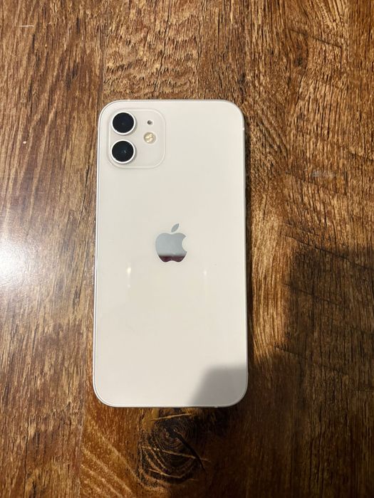 Iphone 12 in stare foarte buna