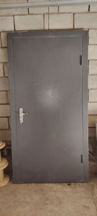 Темір есік бар сатылады