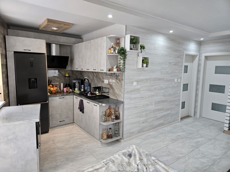 Железник запад 61 кв....