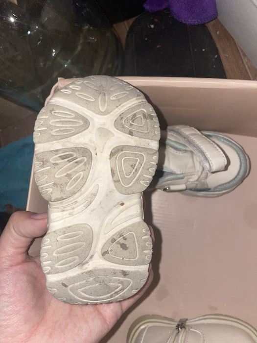 Продам детские обуви