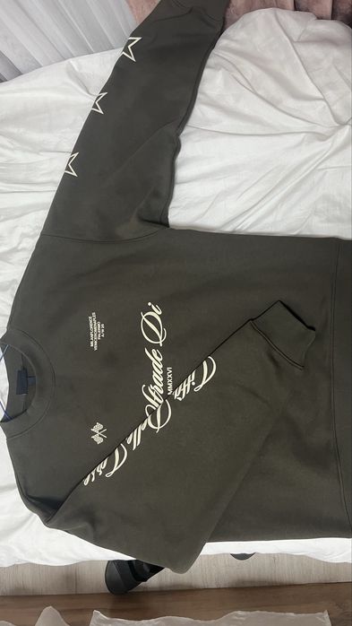 Продается Свитшот H&M