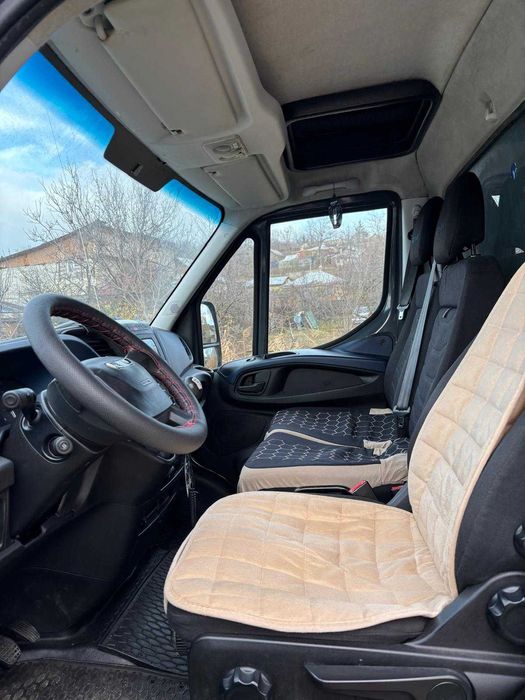 Iveco Daily• Prelată 10 europaleți • 3.0 Diesel