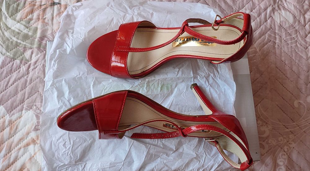 Маркови дамски сандали Tamaris