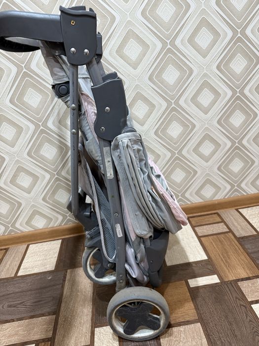 Продам каляску срочно