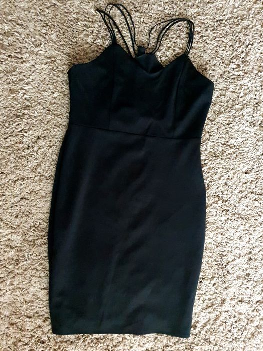 Rochita neagra bretele