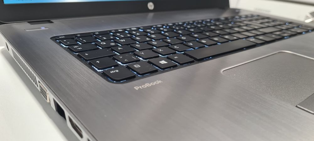 Лаптоп 17.3 Hp Probook 470 G2 Като Нов
