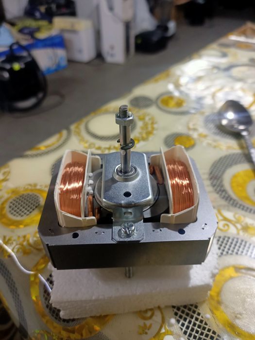 Мотор , двигатель для вытяжки