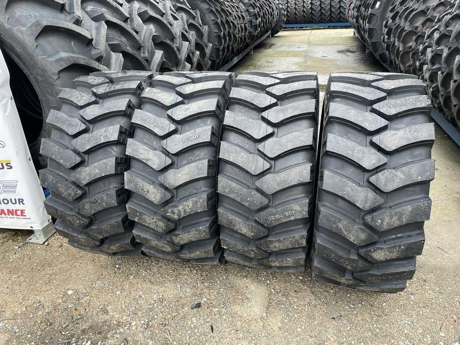 Cauciucuri noi industriale de buldoexcavator manitou 405/70-20 14pr
