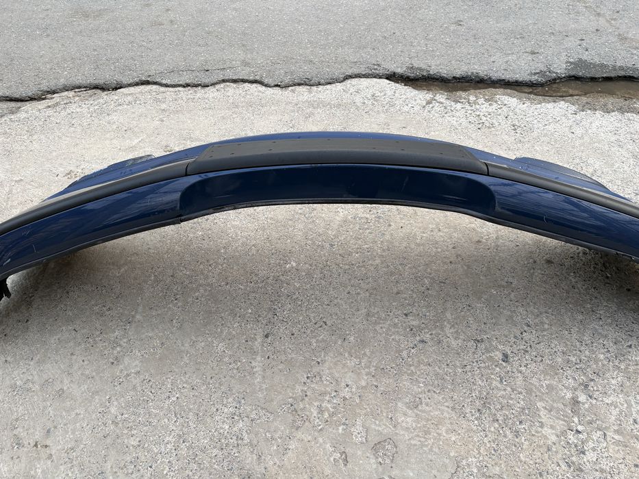 Продавам оригинална предна броня М техник Е46