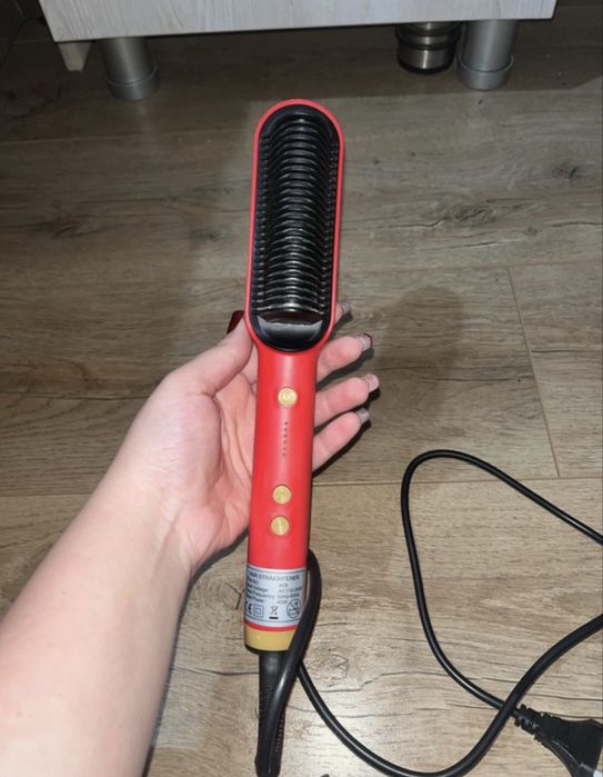 Placa de par, caldura minima nu dauneaza firul de par