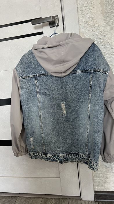 Продам верхнюю одежду