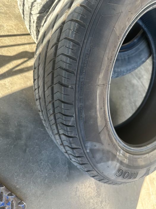 Продам Автошины для внедорожника
