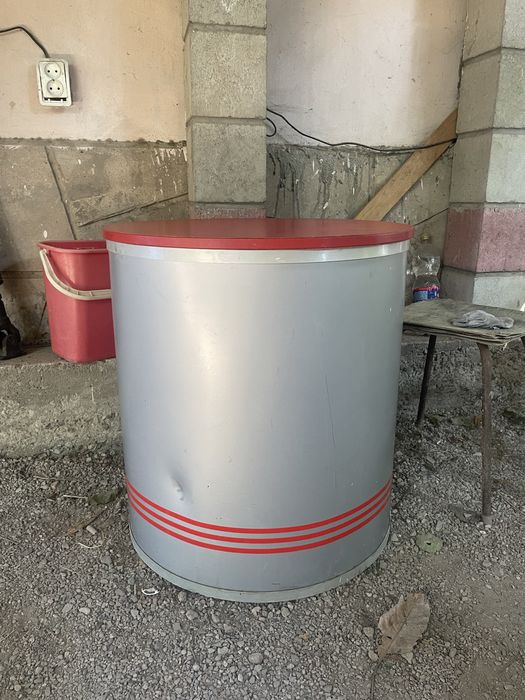 Подставка, стол, тумба