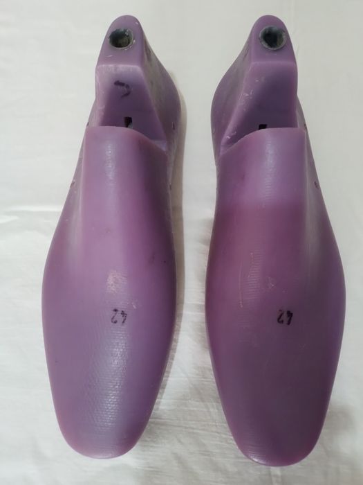 Обувь, обувная колодка.