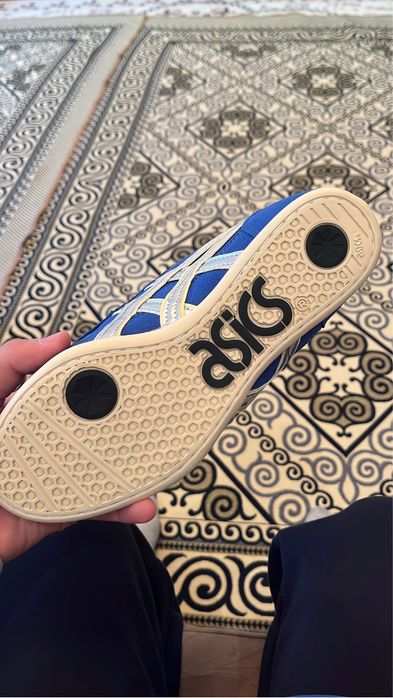 Продается борцовка Asics