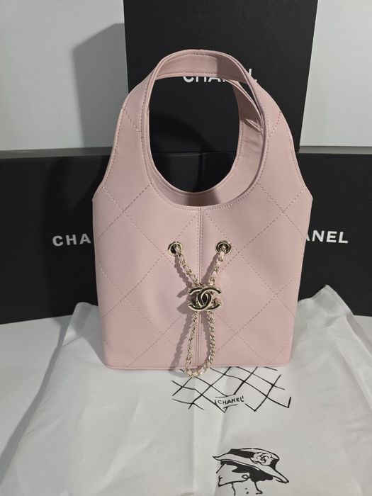 Налична чанта Chanel 26p Basket