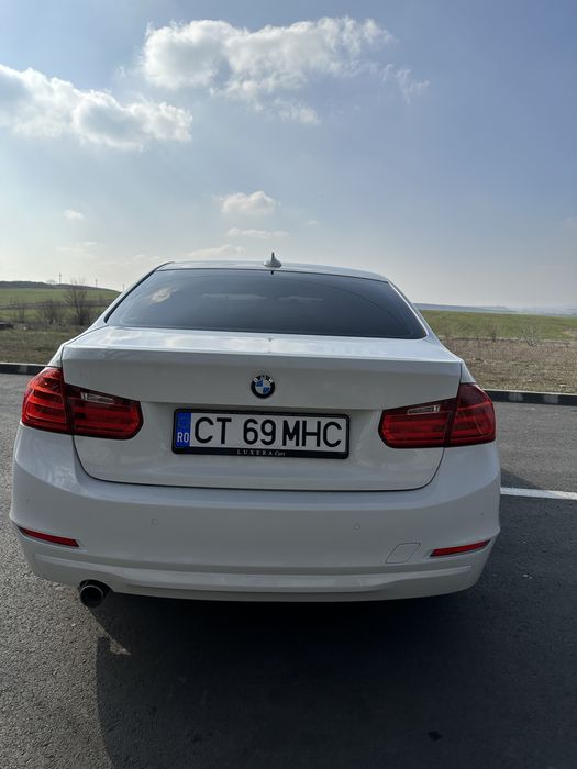 BMW Seria 3 (2015) – stare foarte bună
