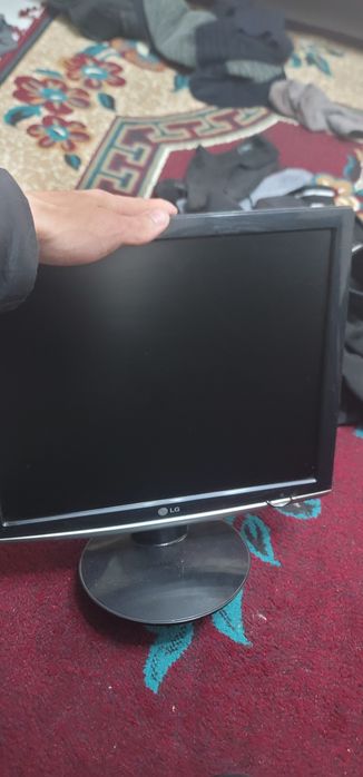 Lg manitor 18 talik