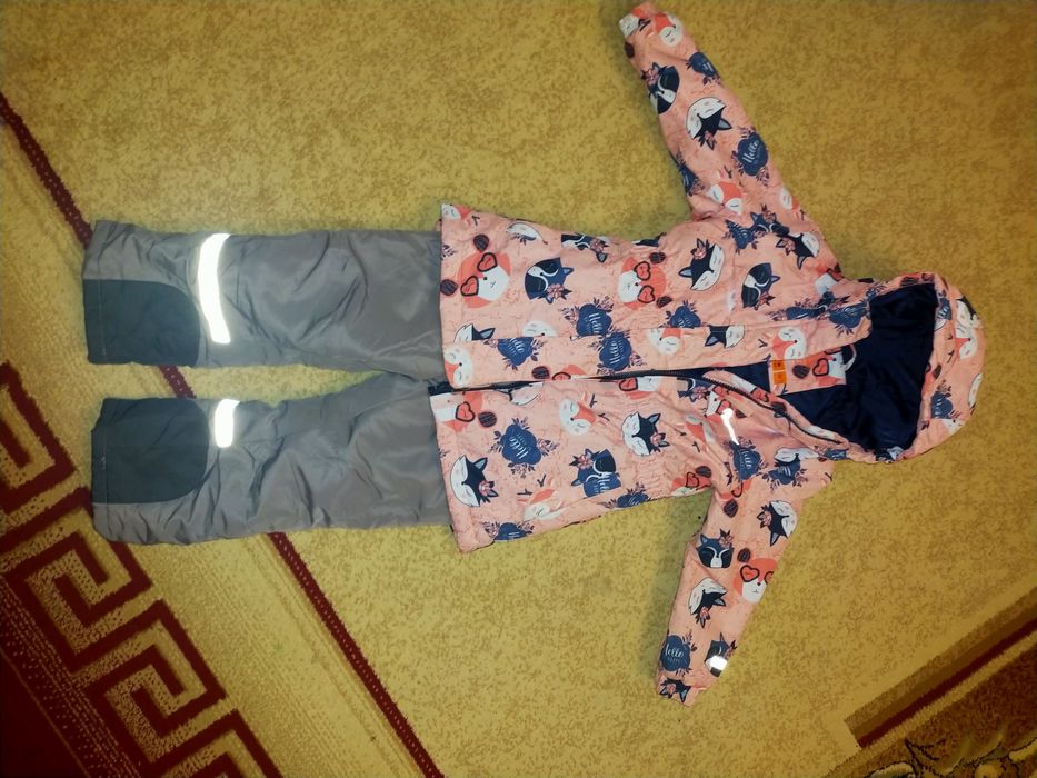 Демисезонная куртка для девочки