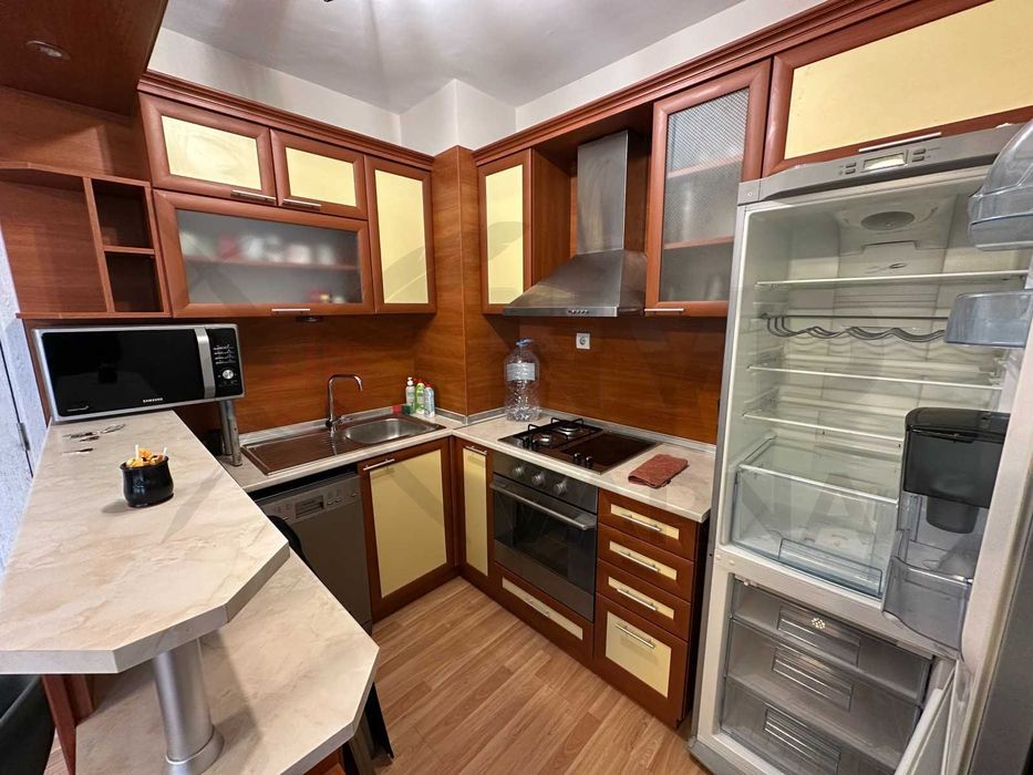 Дава се под наем тристаен апартамент в Левски! 21896742