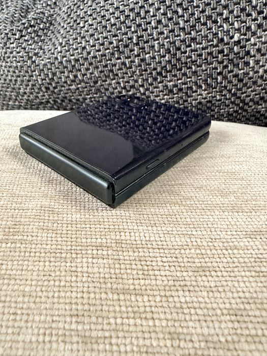 Motorola razr 60 ultra -Гаранция 19 мес.