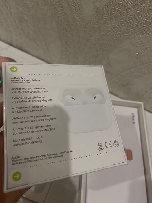 Наушники и часы