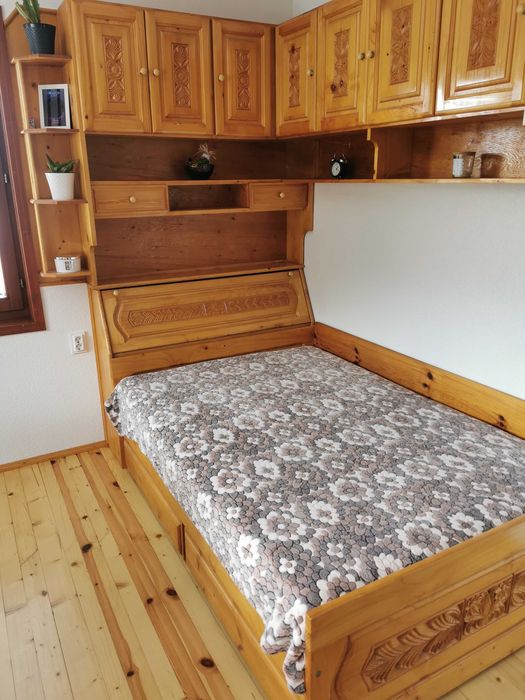 Дървена секция масив