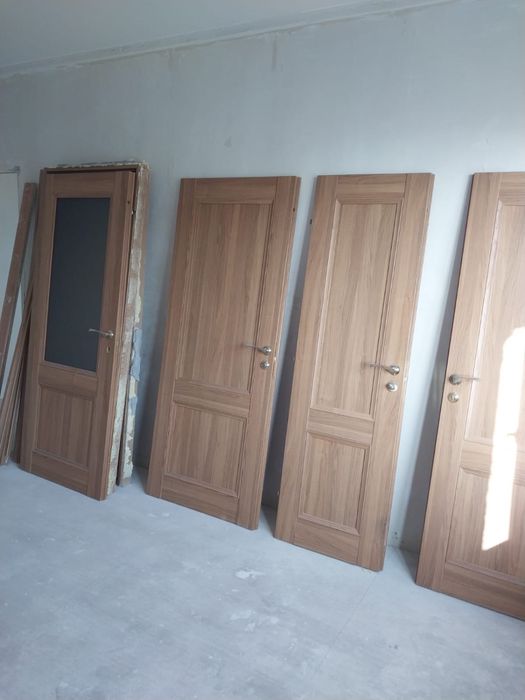 Продам двери межкомнатные