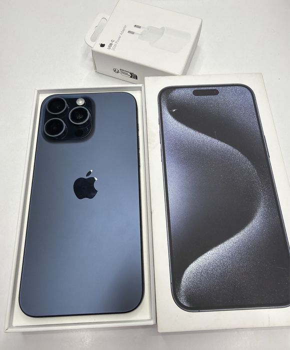 iPhone 15 PRO MAX cu 96 % Bateria