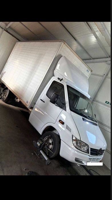 Mercedes sprinter cub