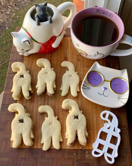 Пластмасова форма за бисквитки с формата на котка