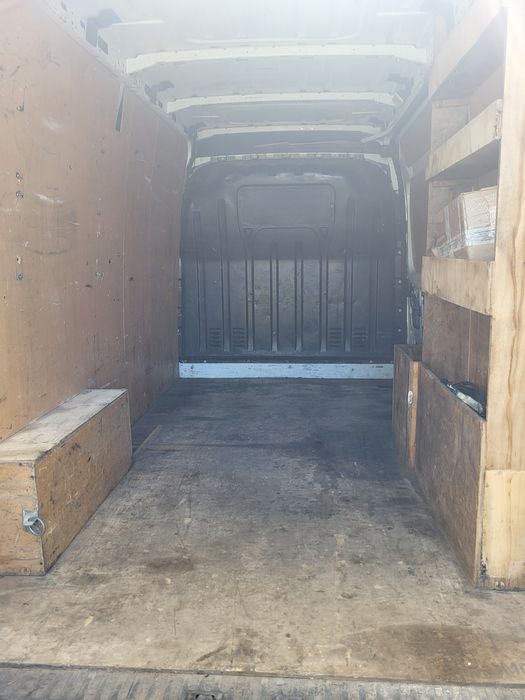 Vând Renault Master 2.3 DCI