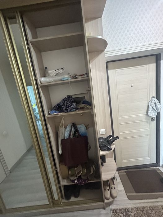 Прихожка купе с зеркалом