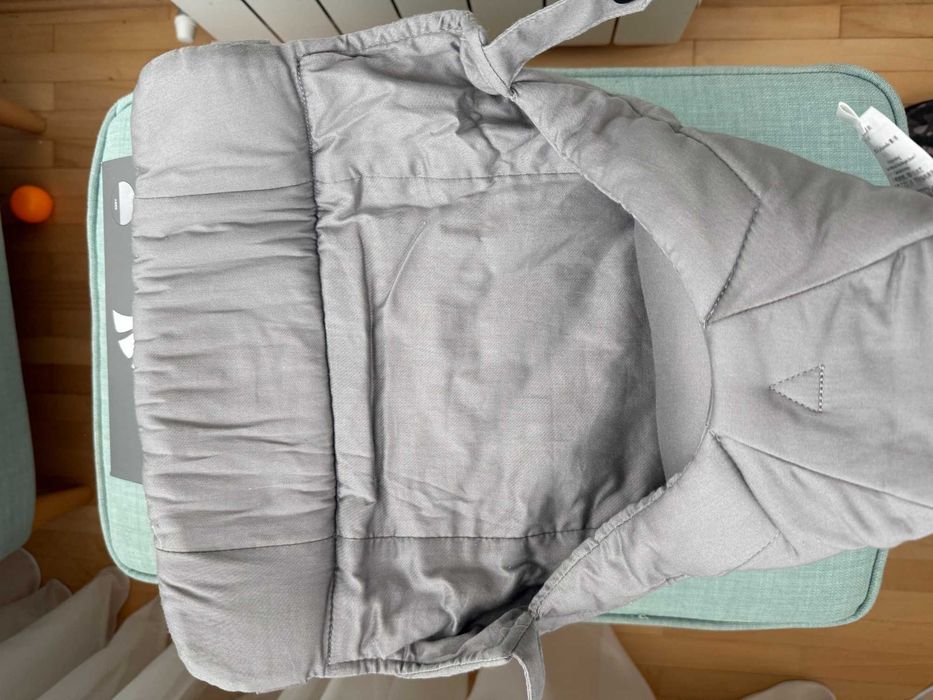 Port-bebe Ergobaby 360 + Insert Easy Snug pentru nou-născut